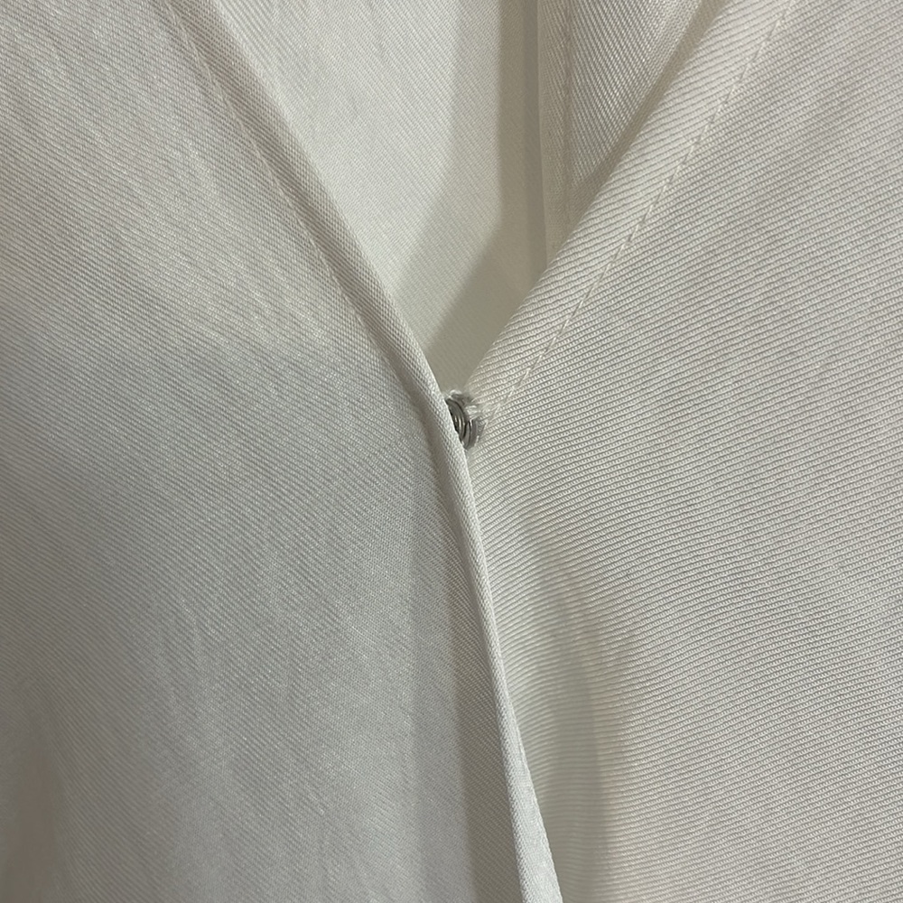 White Blouse - Picture 7 of 10